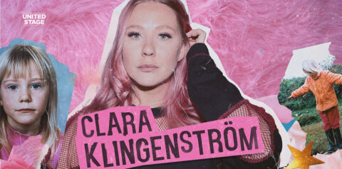 Clara Klingenström i rösa hår framför ett collage med bla bilder av henne som liten.